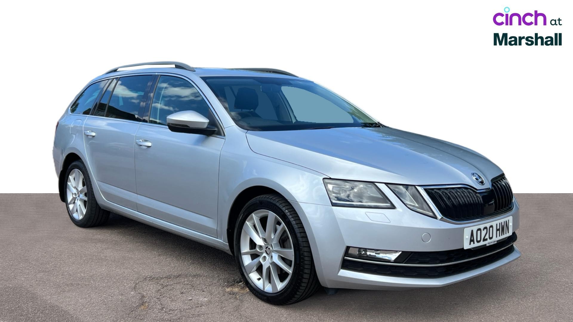 Skoda Octavia listing photo