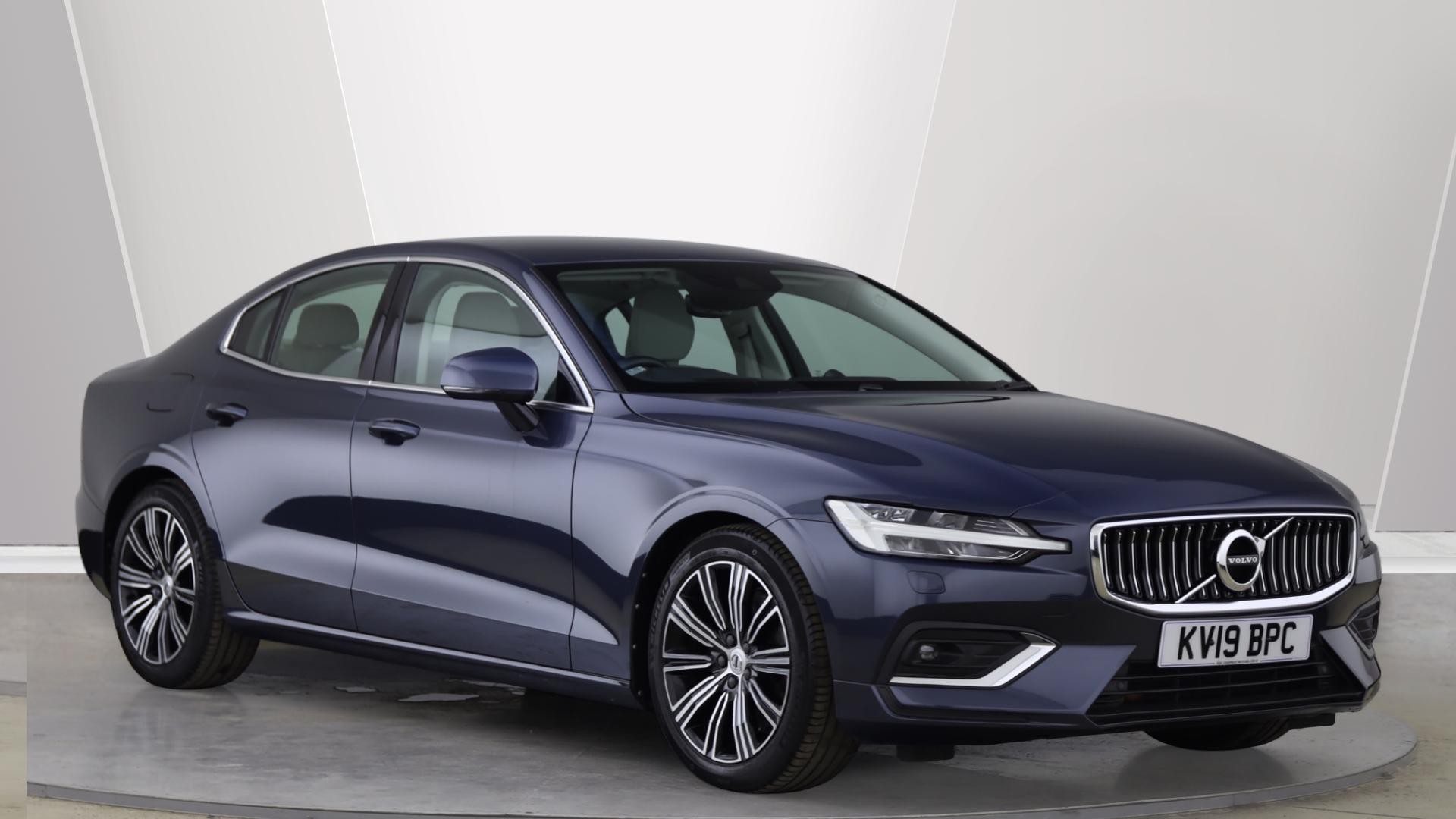 2019 VOLVO S60