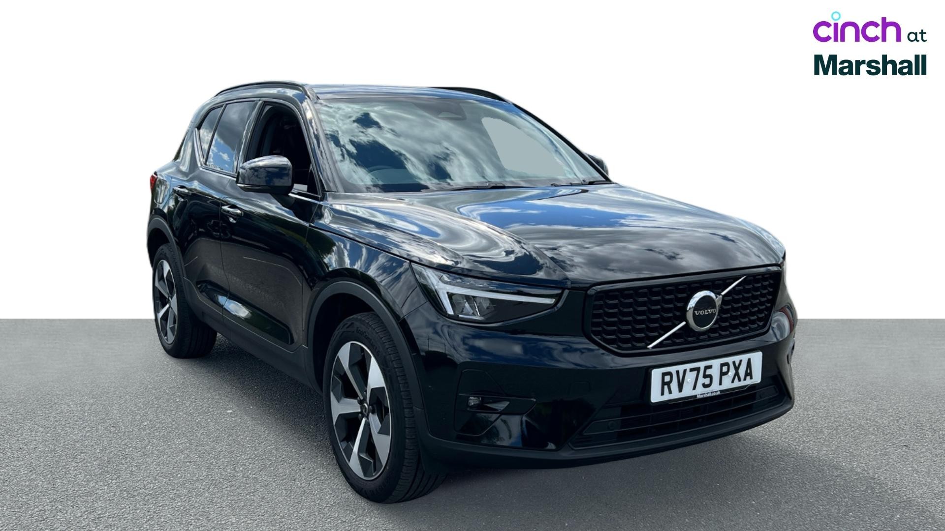 Volvo XC40 listing photo