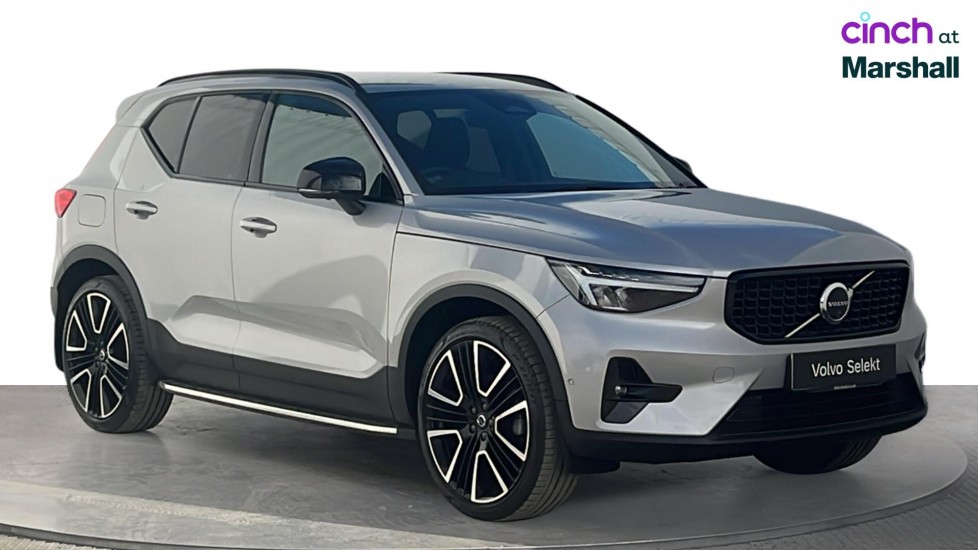 2023 Volvo XC40