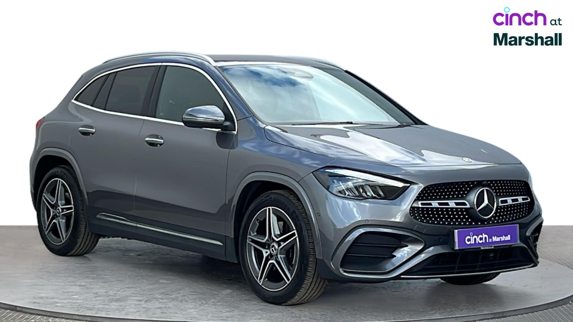 Mercedes-Benz GLA listing photo