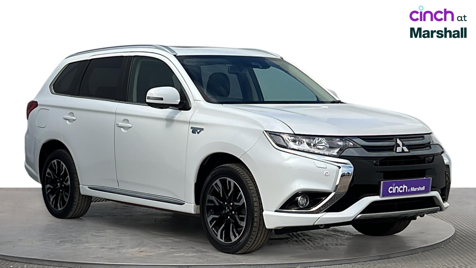 Mitsubishi Outlander listing photo