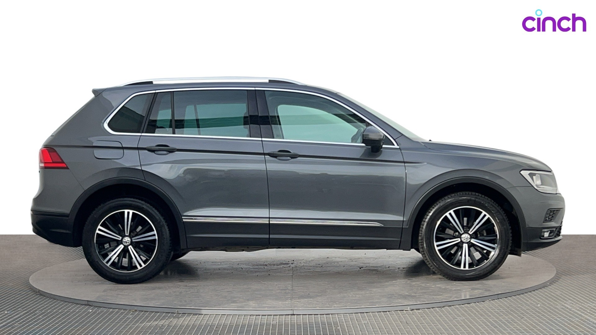 Used 2018 GREY Volkswagen Tiguan 1.4 TSi 150 4Motion SE Nav 5dr 