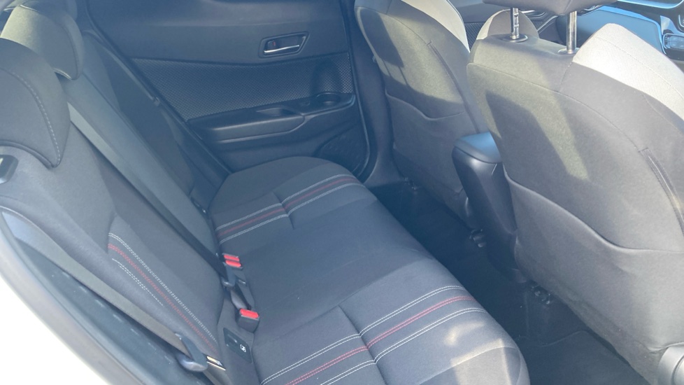 Toyota C-HR 1.8 Hybrid GR Sport 5dr CVT Hybrid Hatchback - Image 15