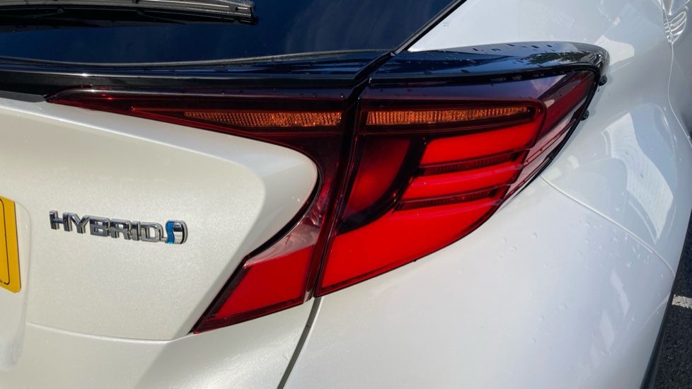 Toyota C-HR 1.8 Hybrid GR Sport 5dr CVT Hybrid Hatchback - Image 21