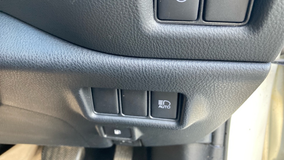 Toyota C-HR 1.8 Hybrid GR Sport 5dr CVT Hybrid Hatchback - Image 39