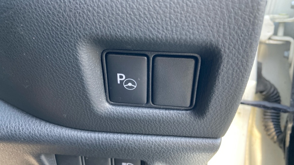 Toyota C-HR 1.8 Hybrid GR Sport 5dr CVT Hybrid Hatchback - Image 40