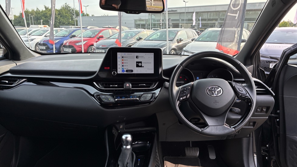 Toyota C-HR 1.8 Hybrid Design 5dr CVT Hybrid Hatchback - Image 6
