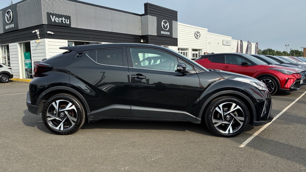 Toyota C-HR 1.8 Hybrid Design 5dr CVT Hybrid Hatchback - Image 23