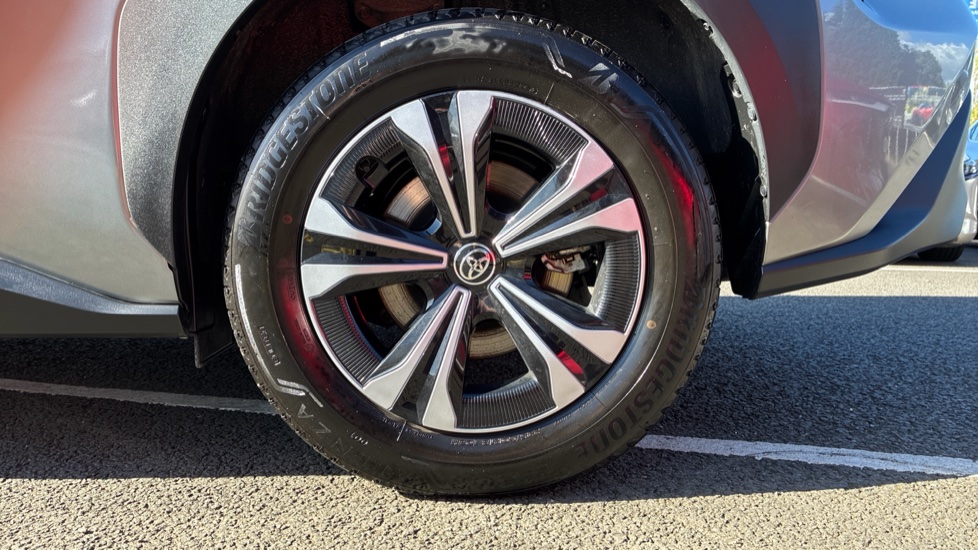Toyota bZ4X 150kW Motion 71.4kWh 5dr Auto [11kW] Electric Hatchback - Image 25