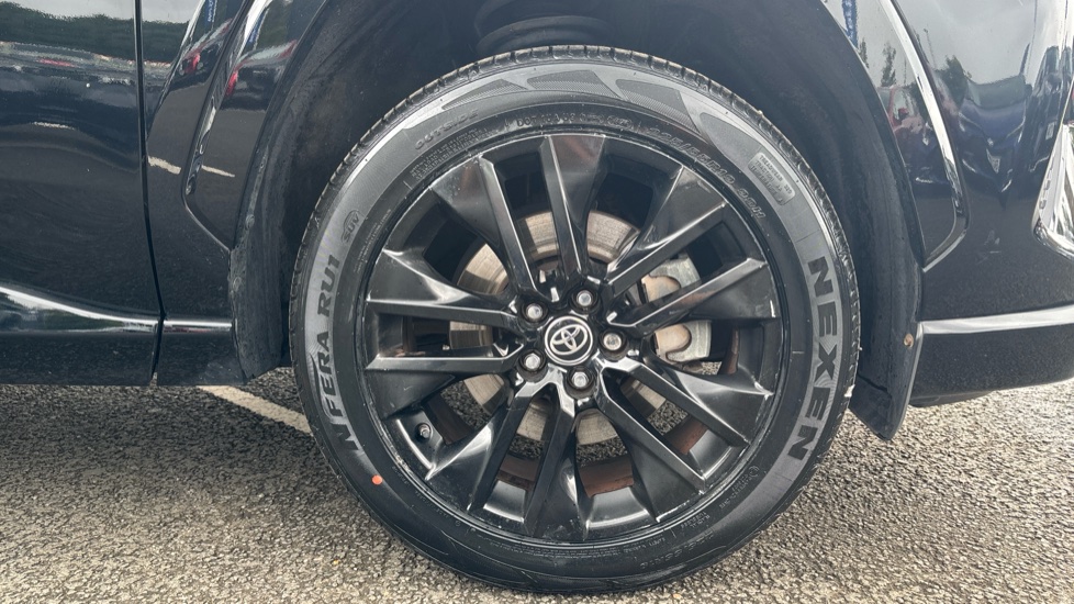 Toyota RAV4 2.5 VVT-i Hybrid Black Edition 5dr CVT Hybrid Estate - Image 30