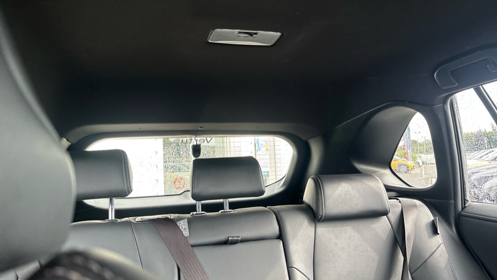 Toyota RAV4 2.5 VVT-i Hybrid Black Edition 5dr CVT Hybrid Estate - Image 43