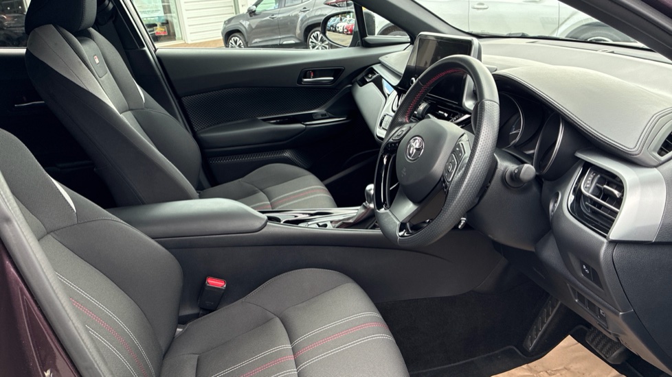 Toyota C-HR 1.8 Hybrid GR Sport 5dr CVT Hybrid Hatchback - Image 12