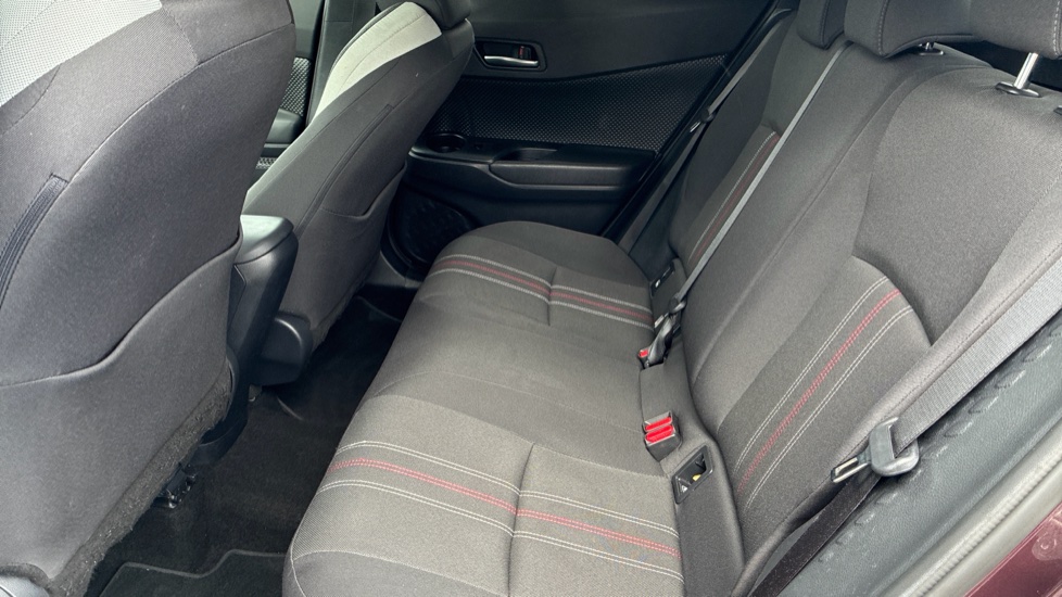 Toyota C-HR 1.8 Hybrid GR Sport 5dr CVT Hybrid Hatchback - Image 15