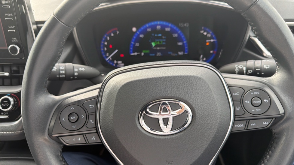 Toyota Corolla 1.8 VVT-i Hybrid Icon 5dr CVT Hybrid Estate - Image 7