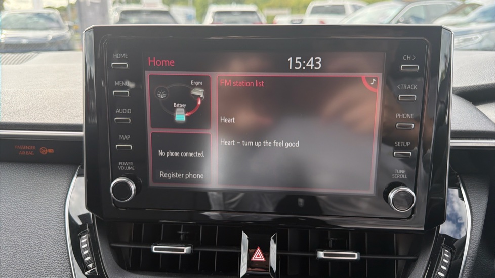 Toyota Corolla 1.8 VVT-i Hybrid Icon 5dr CVT Hybrid Estate - Image 9