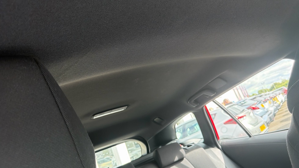 Toyota Corolla 1.8 VVT-i Hybrid Icon 5dr CVT Hybrid Estate - Image 19
