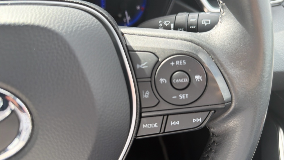 Toyota Corolla 1.8 VVT-i Hybrid Icon 5dr CVT Hybrid Estate - Image 29