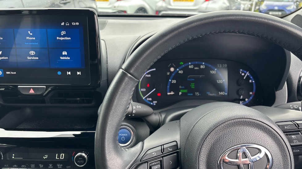 Toyota Yaris Cross 1.5 Hybrid Design 5dr CVT Hybrid Estate - Image 10
