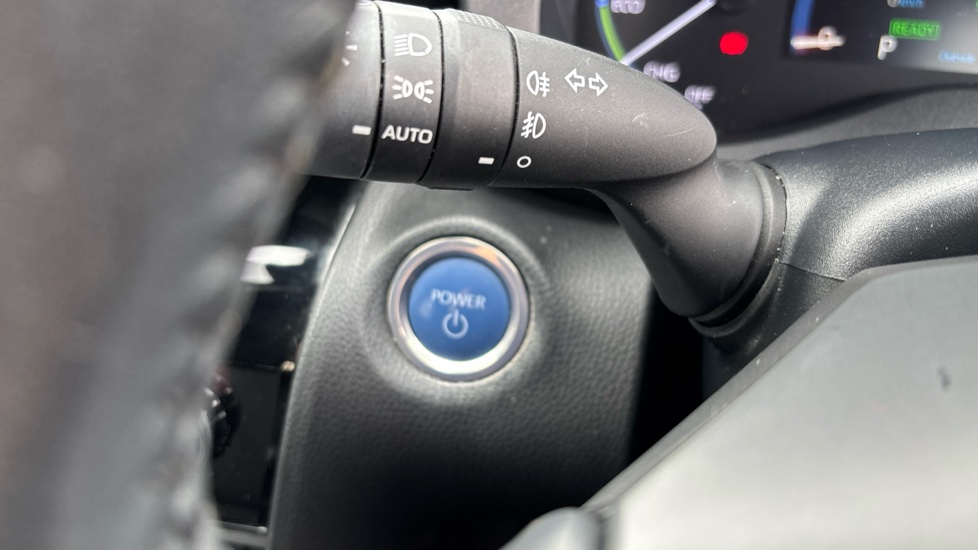 Toyota Yaris Cross 1.5 Hybrid Design 5dr CVT Hybrid Estate - Image 16