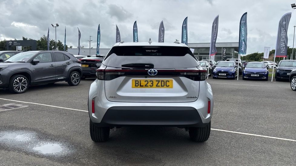 Toyota Yaris Cross 1.5 Hybrid Design 5dr CVT Hybrid Estate - Image 26