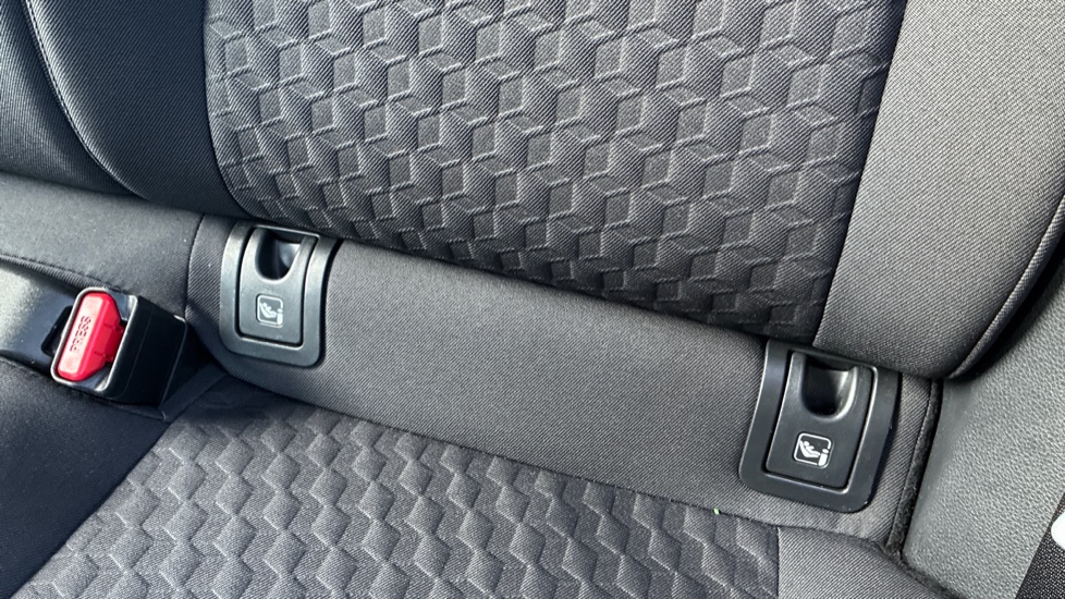 Toyota Yaris 1.5 Hybrid Icon 5dr CVT Hybrid Hatchback - Image 14