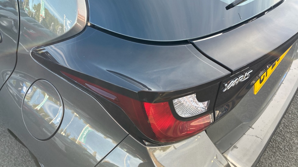 Toyota Yaris 1.5 Hybrid Icon 5dr CVT Hybrid Hatchback - Image 21