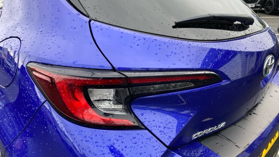 Toyota Corolla 1.8 Hybrid Design 5dr CVT Hybrid Hatchback - Image 21