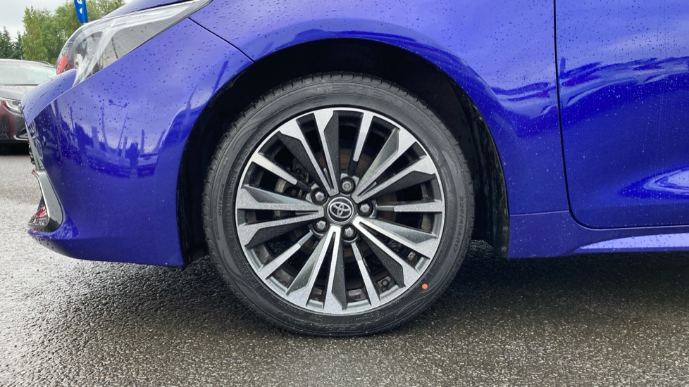 Toyota Corolla 1.8 Hybrid Design 5dr CVT Hybrid Hatchback - Image 25