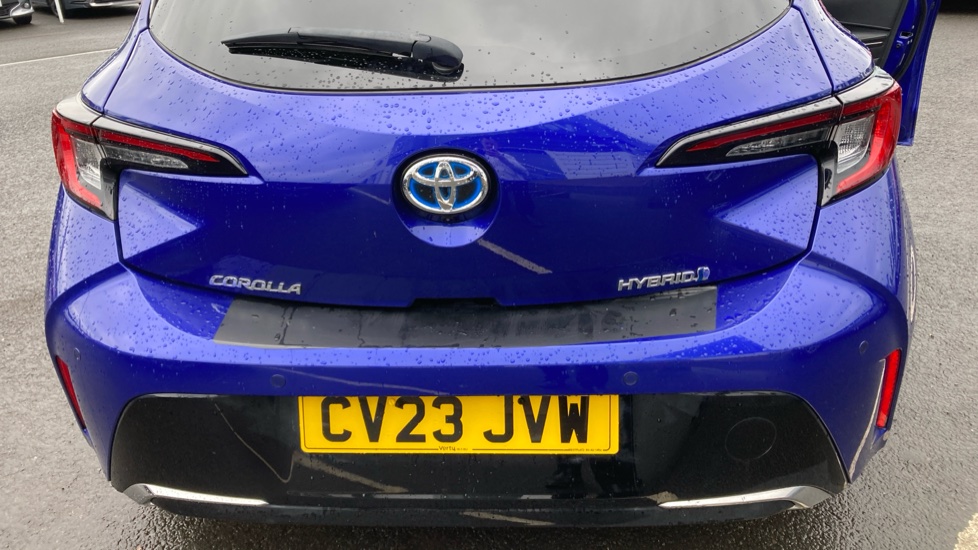 Toyota Corolla 1.8 Hybrid Design 5dr CVT Hybrid Hatchback - Image 29