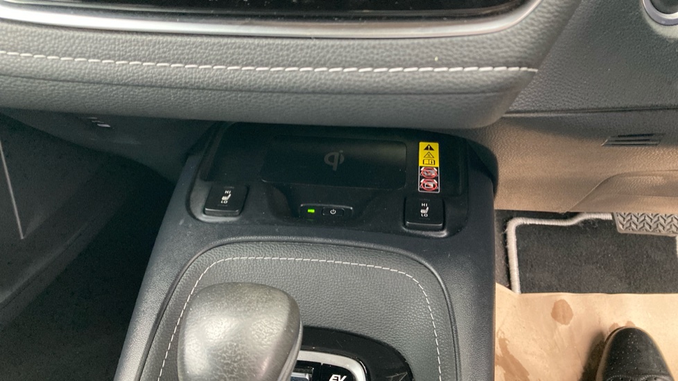 Toyota Corolla 1.8 Hybrid Design 5dr CVT Hybrid Hatchback - Image 40