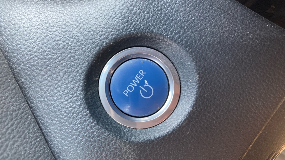 Toyota Corolla 1.8 VVT-i Hybrid Icon 5dr CVT Hybrid Hatchback - Image 16