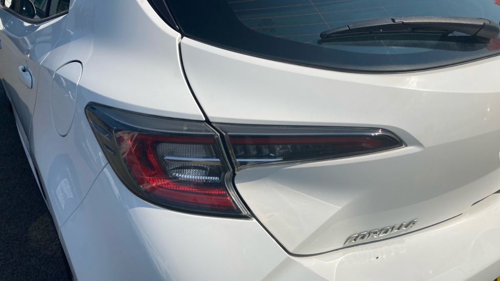 Toyota Corolla 1.8 VVT-i Hybrid Icon 5dr CVT Hybrid Hatchback - Image 21