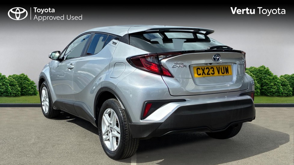 Toyota C-HR 1.8 Hybrid Icon 5dr CVT Hybrid Hatchback - Image 4