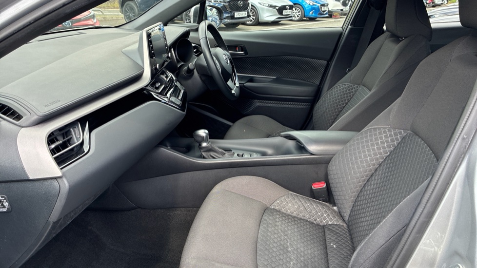 Toyota C-HR 1.8 Hybrid Icon 5dr CVT Hybrid Hatchback - Image 5