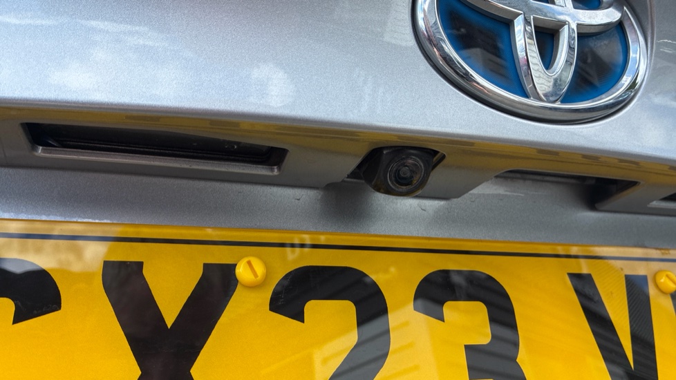 Toyota C-HR 1.8 Hybrid Icon 5dr CVT Hybrid Hatchback - Image 29