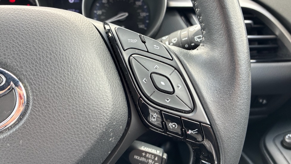Toyota C-HR 1.8 Hybrid Icon 5dr CVT Hybrid Hatchback - Image 31