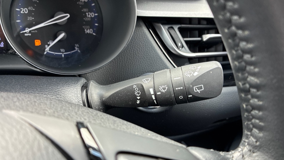 Toyota C-HR 1.8 Hybrid Icon 5dr CVT Hybrid Hatchback - Image 35
