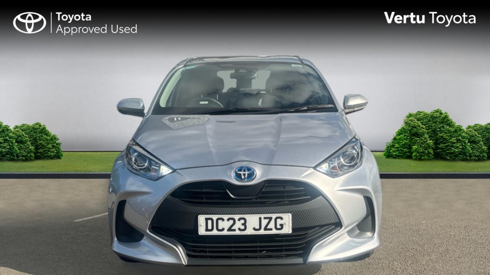 Toyota Yaris 1.5 Hybrid Icon 5dr CVT Hybrid Hatchback - Image 22