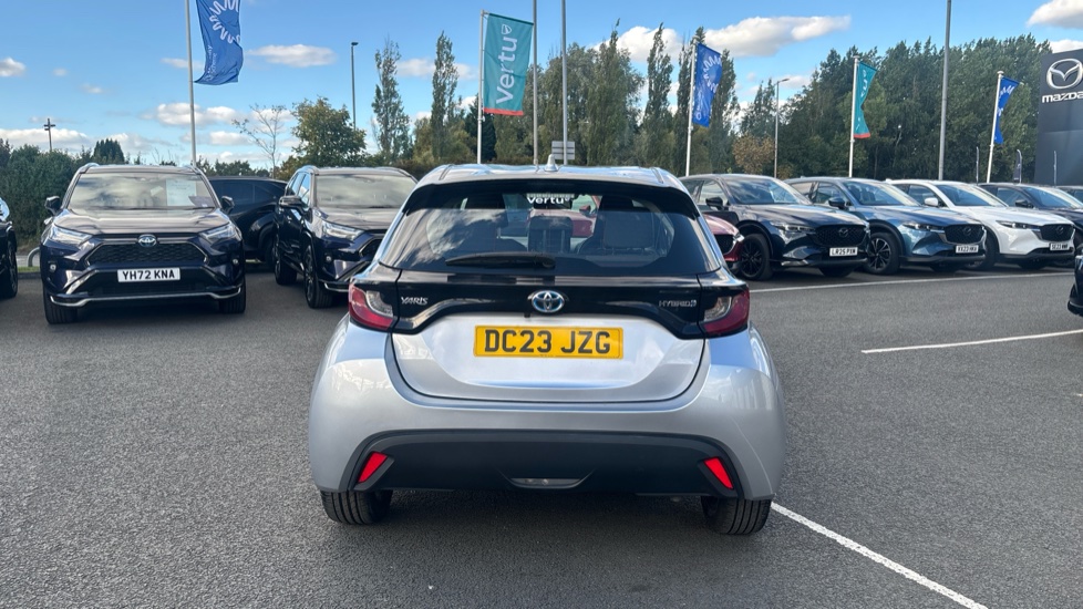 Toyota Yaris 1.5 Hybrid Icon 5dr CVT Hybrid Hatchback - Image 26