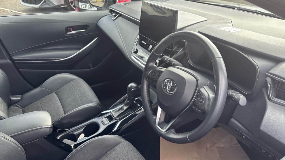 Toyota Corolla 1.8 Hybrid Design 5dr CVT Hybrid Estate - Image 12