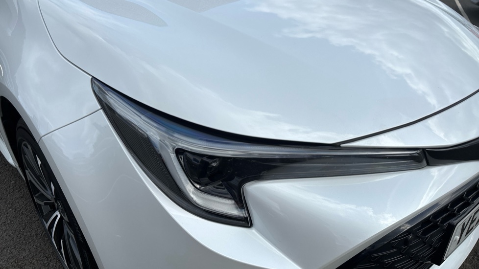 Toyota Corolla 1.8 Hybrid Design 5dr CVT Hybrid Estate - Image 20