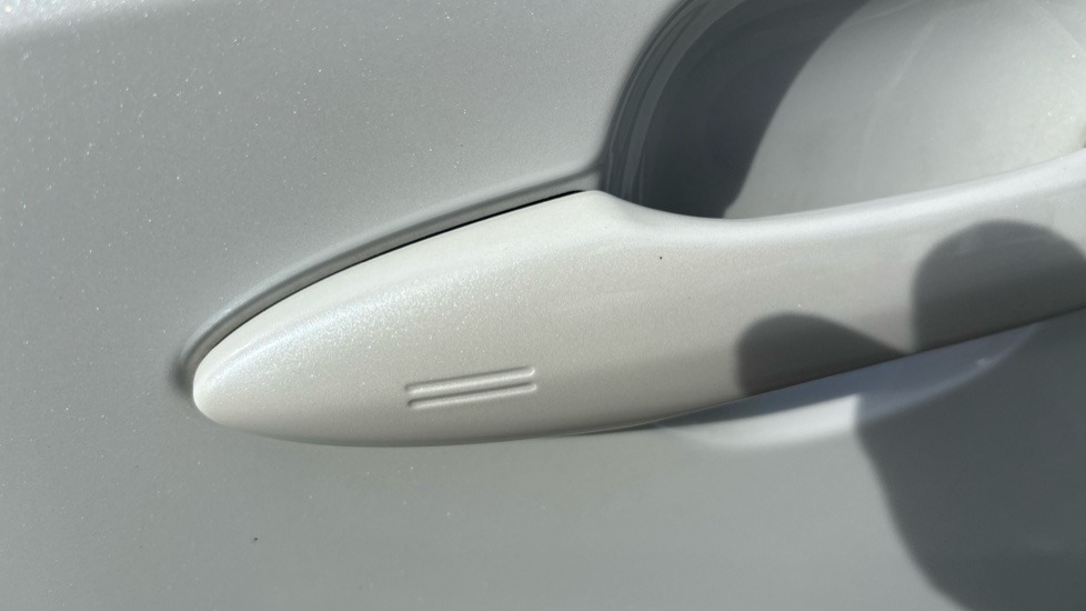 Toyota Corolla 1.8 Hybrid Design 5dr CVT Hybrid Estate - Image 32