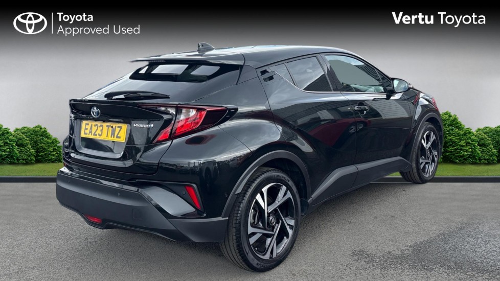 Toyota C-HR 1.8 Hybrid Design 5dr CVT Hybrid Hatchback - Image 2