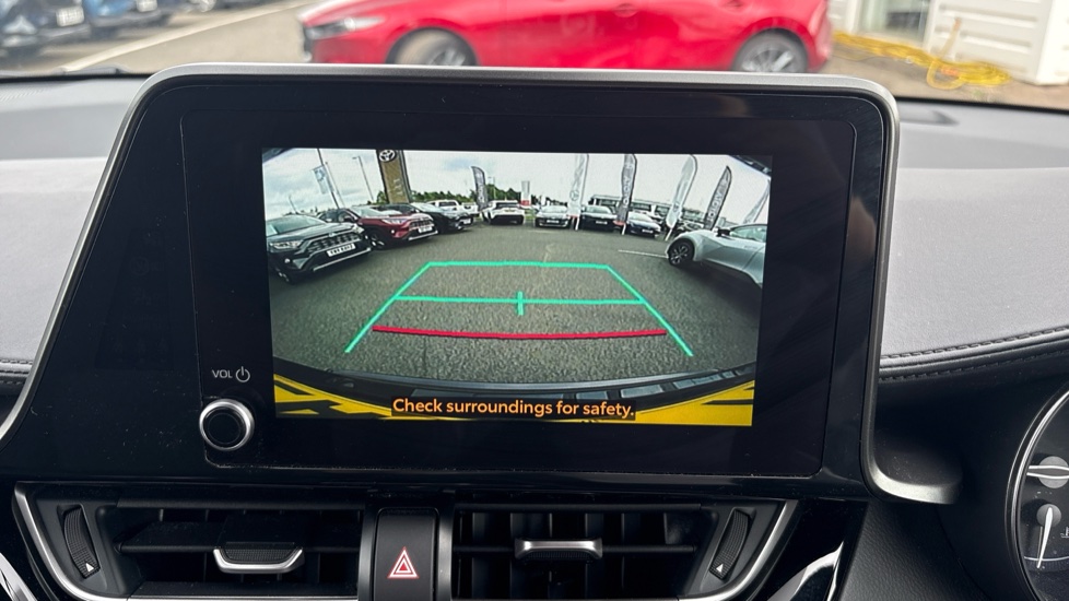 Toyota C-HR 1.8 Hybrid Design 5dr CVT Hybrid Hatchback - Image 32