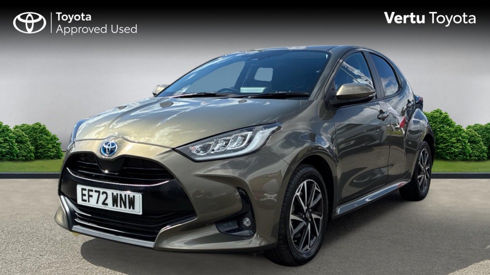 Toyota Yaris 1.5 Hybrid Design 5dr CVT Hybrid Hatchback - Image 3