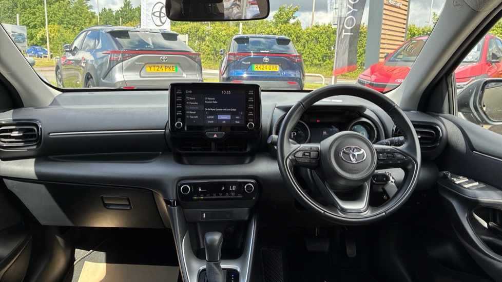 Toyota Yaris 1.5 Hybrid Design 5dr CVT Hybrid Hatchback - Image 6