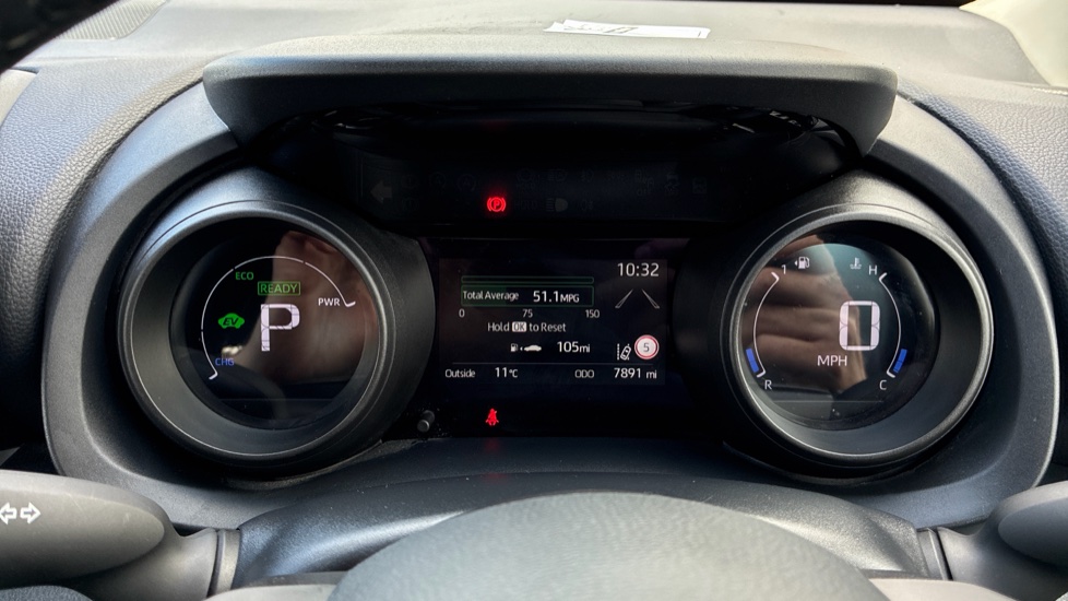 Toyota Yaris 1.5 Hybrid Design 5dr CVT Hybrid Hatchback - Image 11