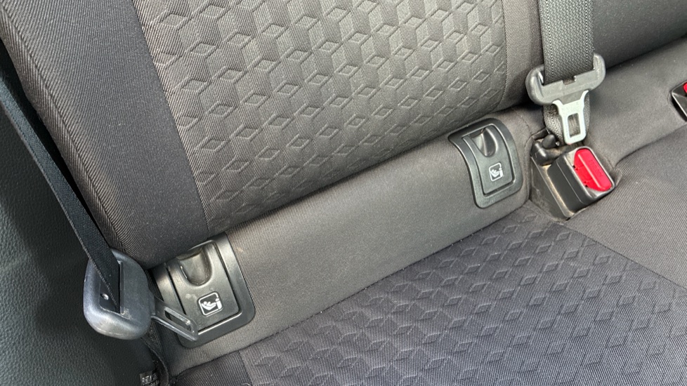 Toyota Yaris 1.5 Hybrid Design 5dr CVT Hybrid Hatchback - Image 14