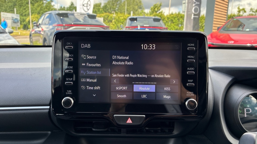 Toyota Yaris 1.5 Hybrid Design 5dr CVT Hybrid Hatchback - Image 48